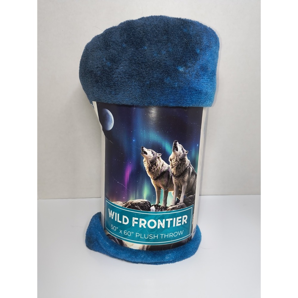 Wild Frontier Gray Wolf Wolves Plush Throw Blanket Soft Wildlife Wilderness NEW